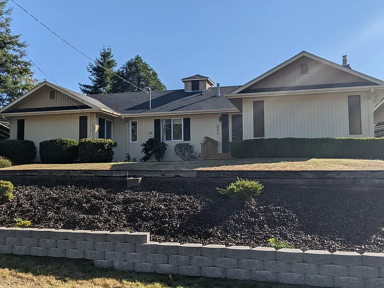 4232 NE D Ave — Photo 37