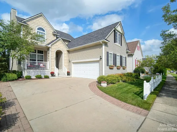 603 Jefferson Ln, Milan, MI 48160