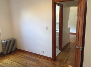 3628 31st St APT 2B, Astoria, NY 11106