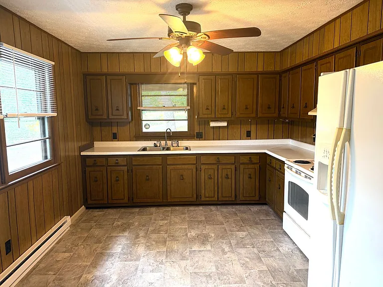 6 Jefferson Cir — Photo 6
