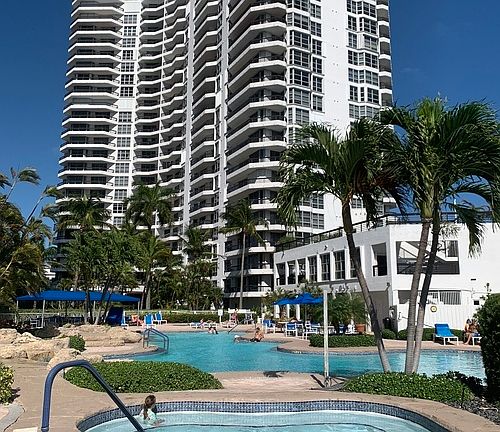 3rd image of 19195 Mystic Pointe Dr APT 1804