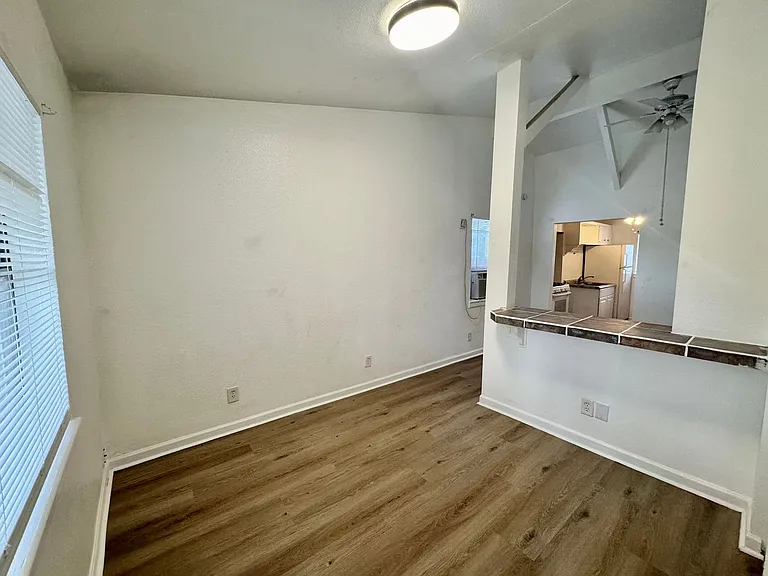 602 Lovett Ave — Photo 10