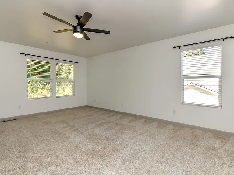 1661 Jensen Ave — Photo 42