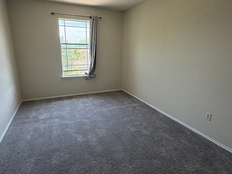 5641 Liberton Ln — Photo 5