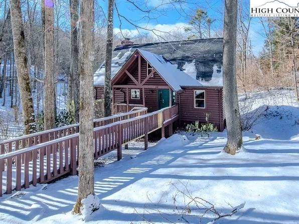 358 Green Cove Road, Sugar Mountain, NC 28604