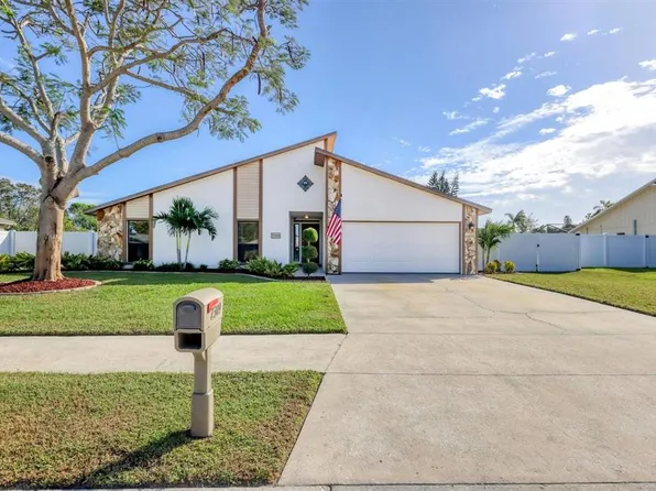 7309 Edenville Dr, Sarasota, FL 34243