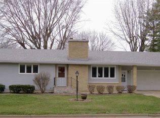 1101 S 15th St, Prairie Du Chien, WI 53821