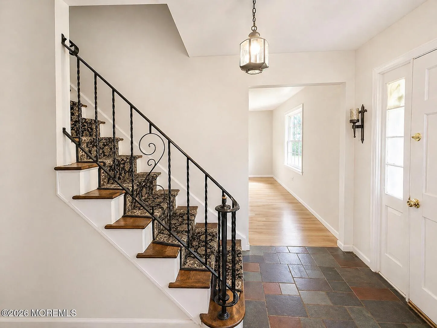 4 bed, 2.5 bath, 2082 sqft, $5,000 — Photo 4