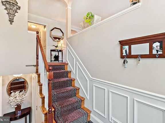 3rd image of 7423 McWhorter Pl