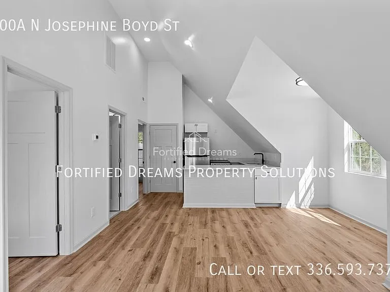 700A N Josephine Boyd St — Photo 6