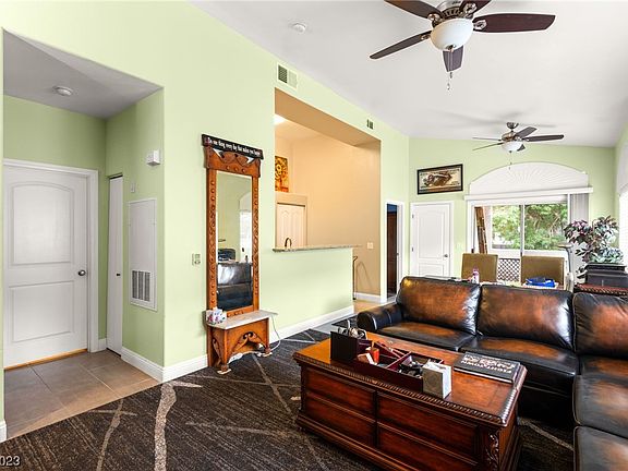 4th image of 700 Carnegie St APT 1524