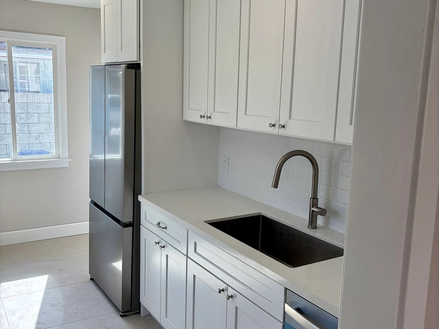 2 bed, 846 sqft, $3,200 — Photo 3
