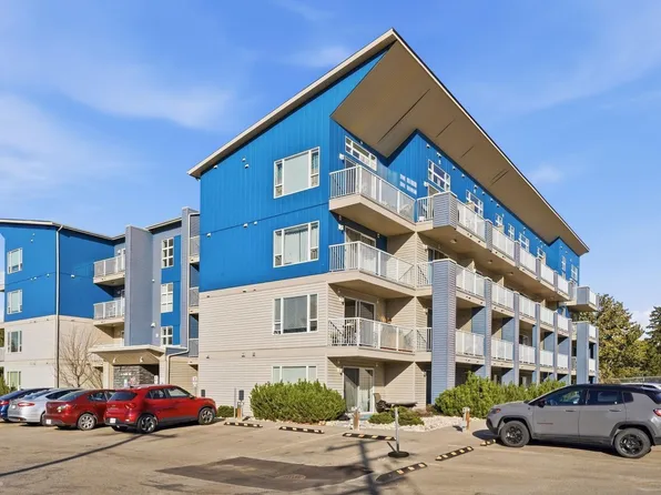 610 Calahoo Rd #111, Spruce Grove, AB T7X 2H7