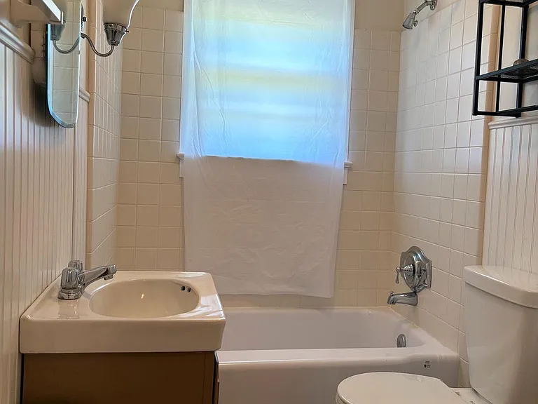 343 S Main St — Photo 10