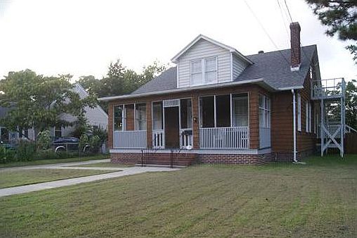 1st image of 2108 Greenwood Dr