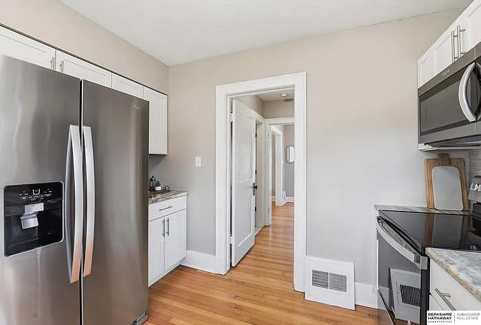 2120 Bradfield Dr — Photo 9