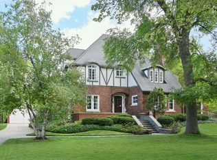 156 Oxford Rd, Kenilworth, IL 60043