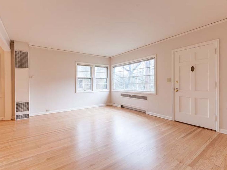 1st image of 2510 NE 11th Ave #164