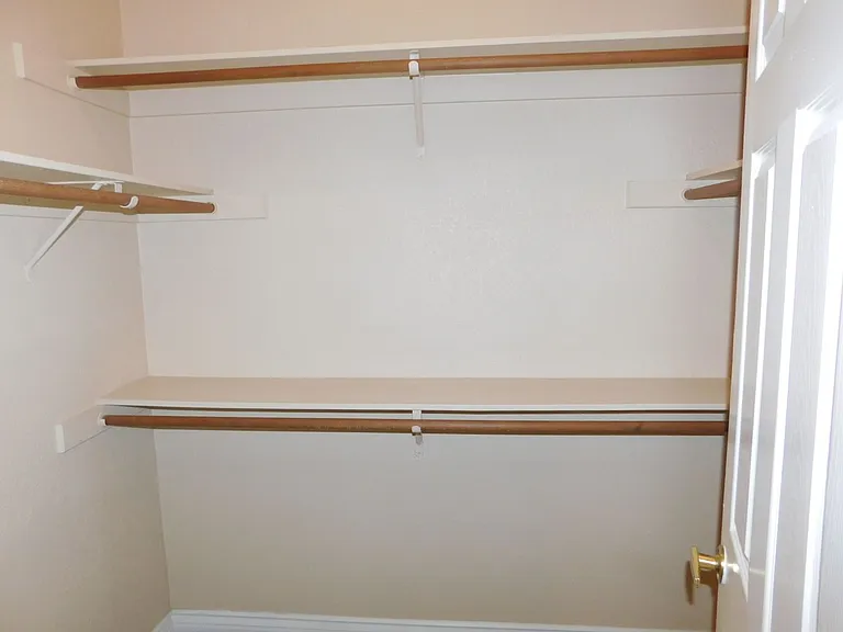 400 Opal Dr — Photo 19