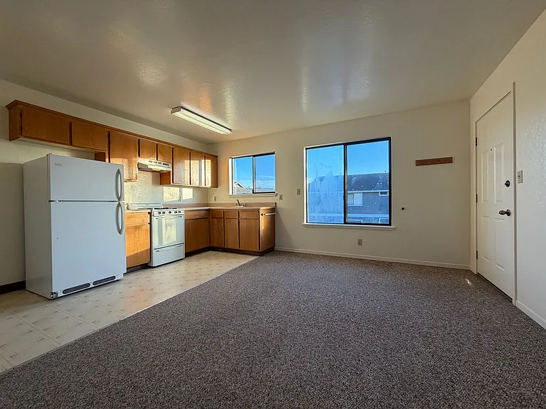 5016 Valley East Blvd — Photo 8
