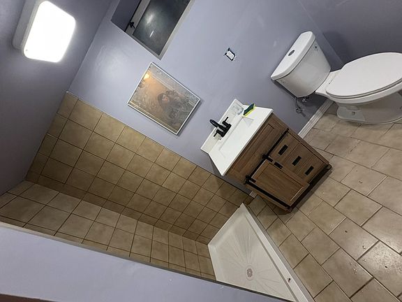 3rd image of 336 Cresswell Rd #B
