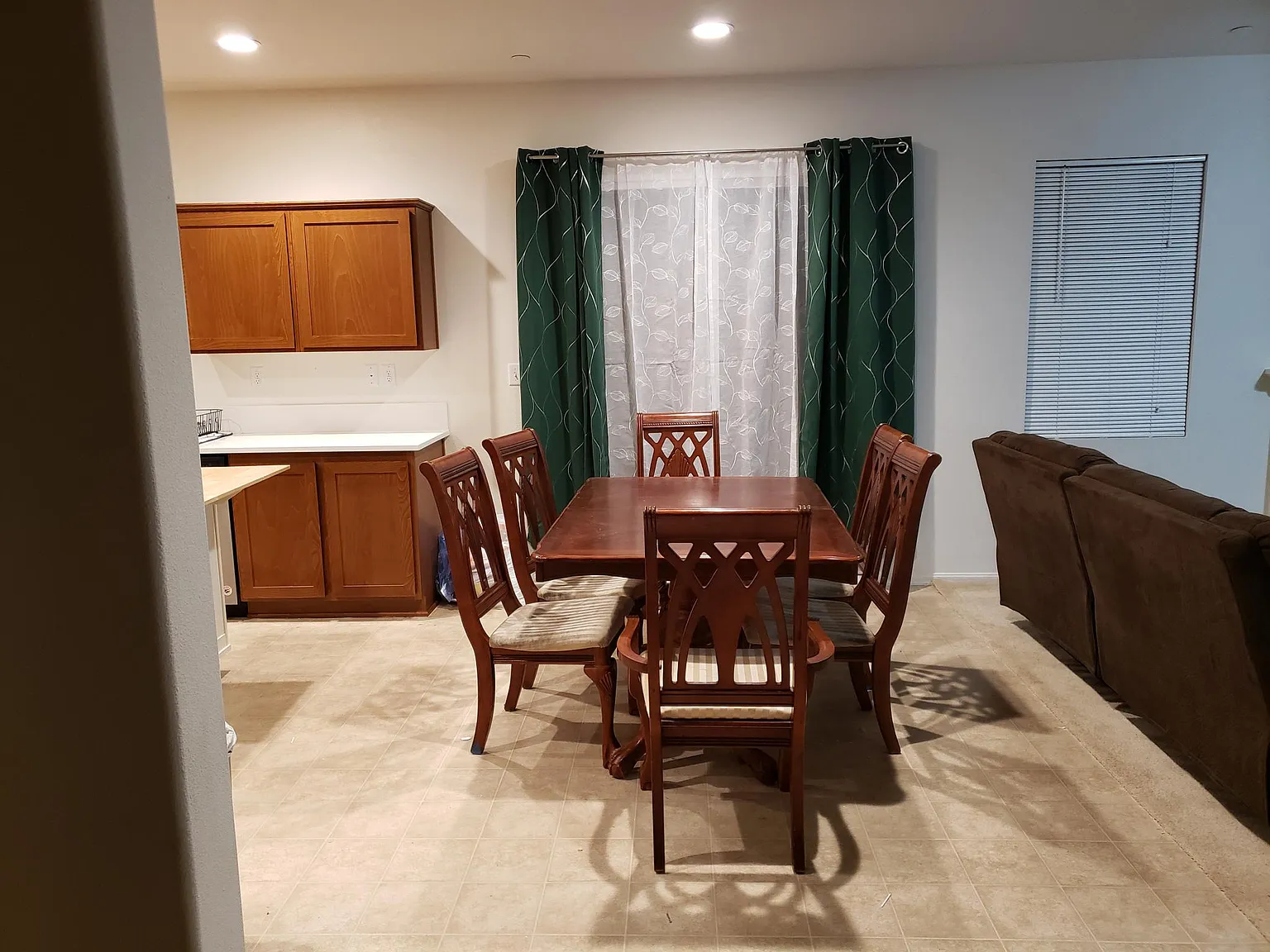 Mount Whitney Ave, Rosamond — Photo 2
