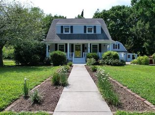 42 Upper College Rd, Kingston, RI 02881