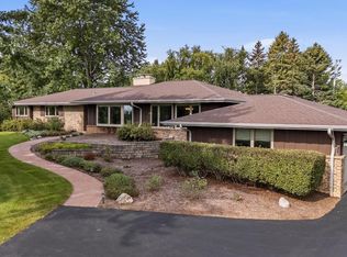 1123 Lake Shore Rd, Grafton, WI 53024