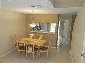 4th image of 8201 San Carlos Cir