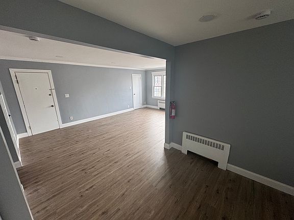 4th image of 25-27 Shaw Ave #2
