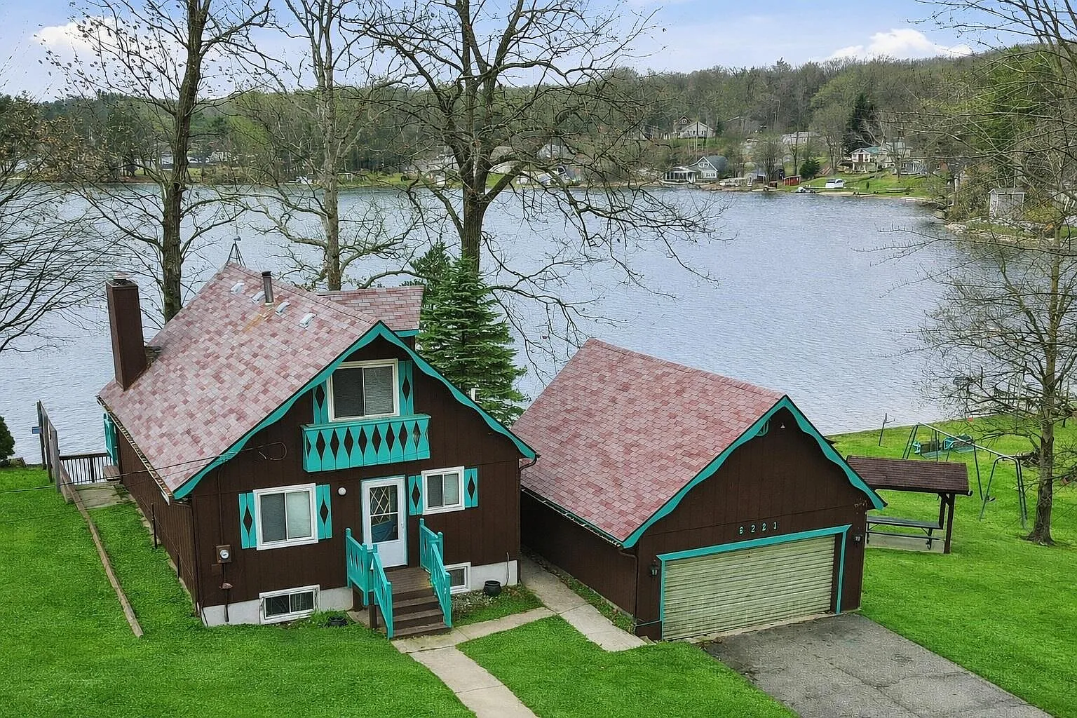 6221 Honeymoon Dr photo 1