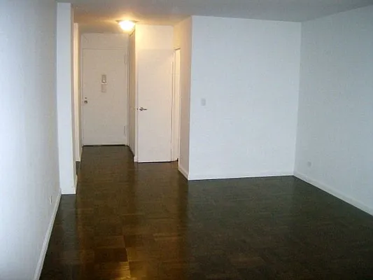 Rented by Carlyle Property Management | media 5