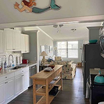 3rd image of 63 Sabal Cay Ct #630