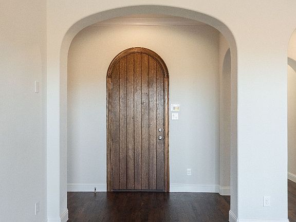 4th image of 13728 Wayside Ln