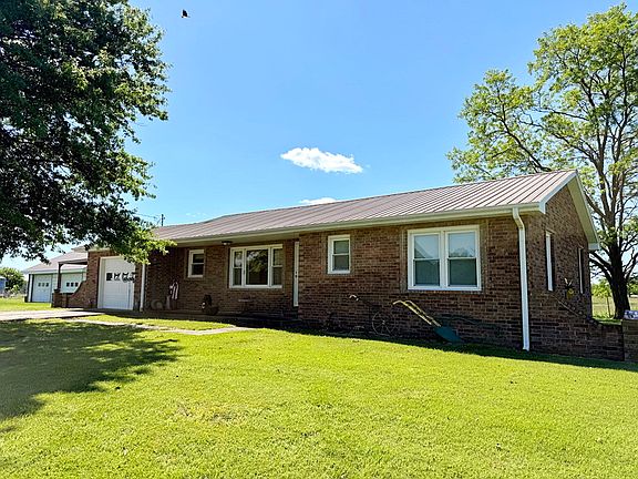4th image of 15703 S 2850th Rd #B