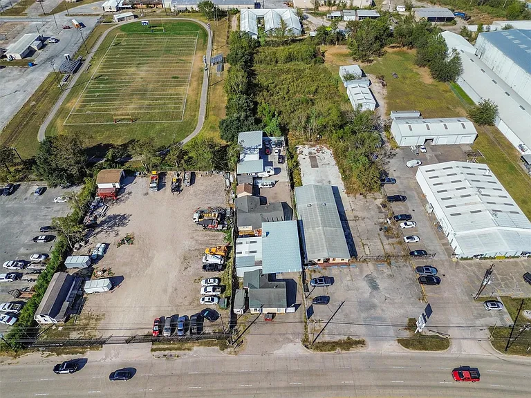 2125 Aldine Bender Rd — Photo 6