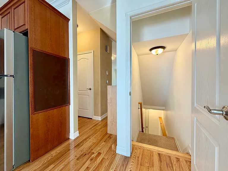 204 Sneden Ave #2 — Photo 31