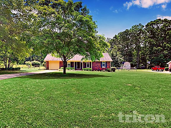 2nd image of 33 Eva Ln