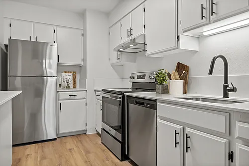 ReNew Laurelwood Photo 1