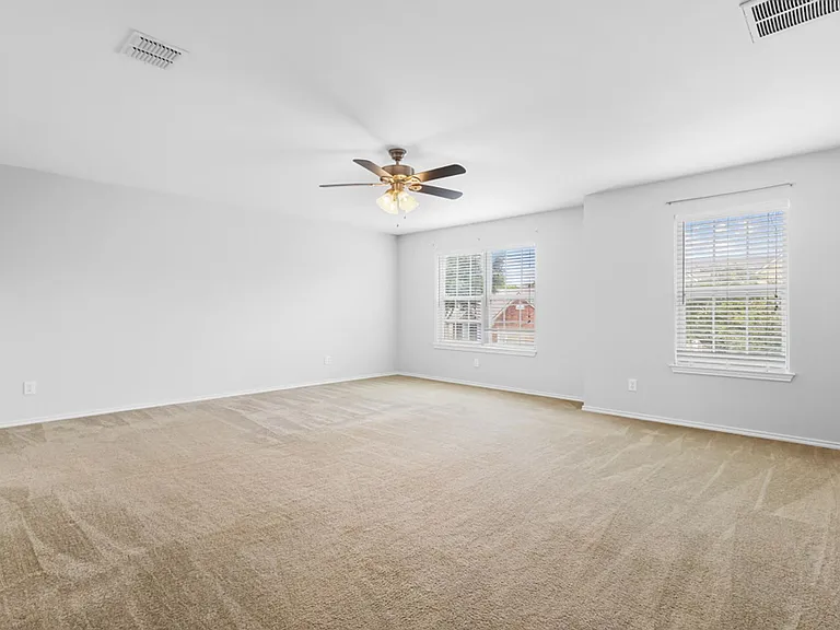 157 Carmel Dr — Photo 14