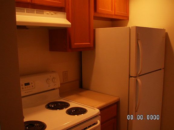 2nd image of 997 N Market St APT 4