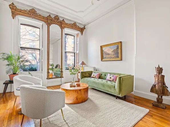 136 Park Pl, Brooklyn, NY 11217