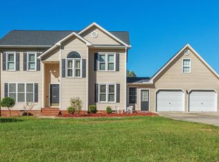 2204 Angier Rd, Fuquay Varina, NC 27526