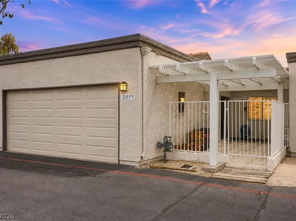 2099 Pebble Creek Ln, Laughlin, NV 89029