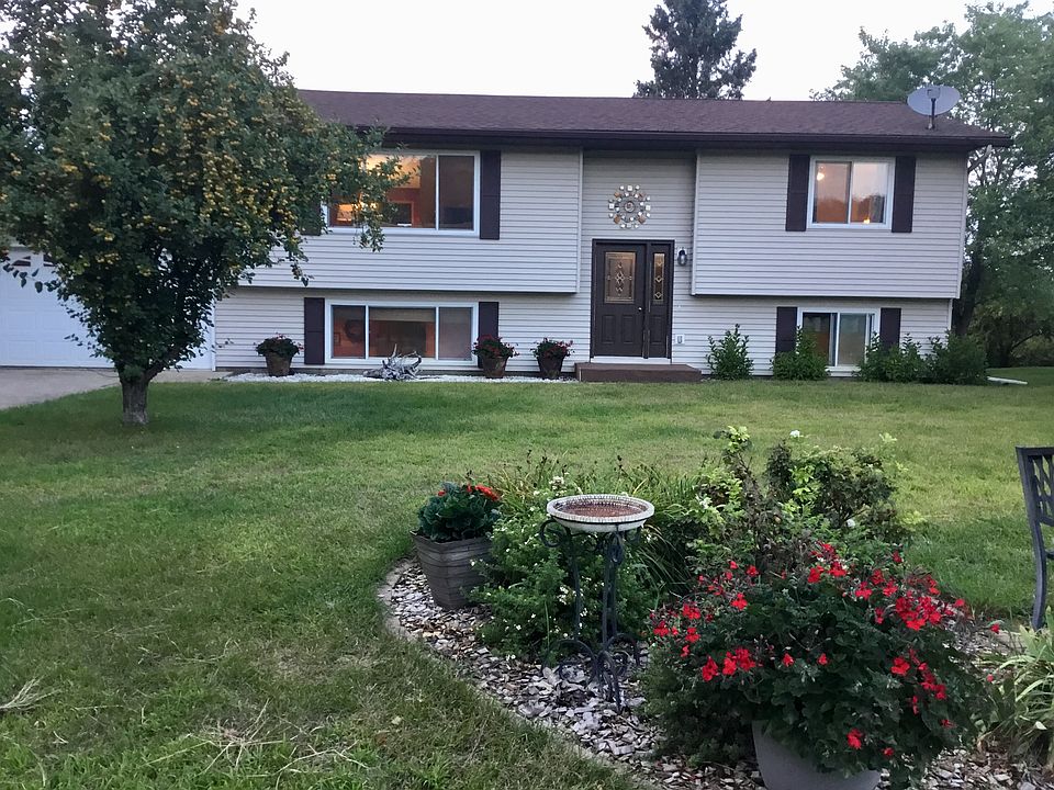 1st image of 24816 E Munson Dr
