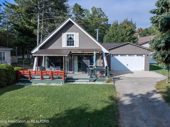 8354 W Fox Rd, Mears, MI 49436