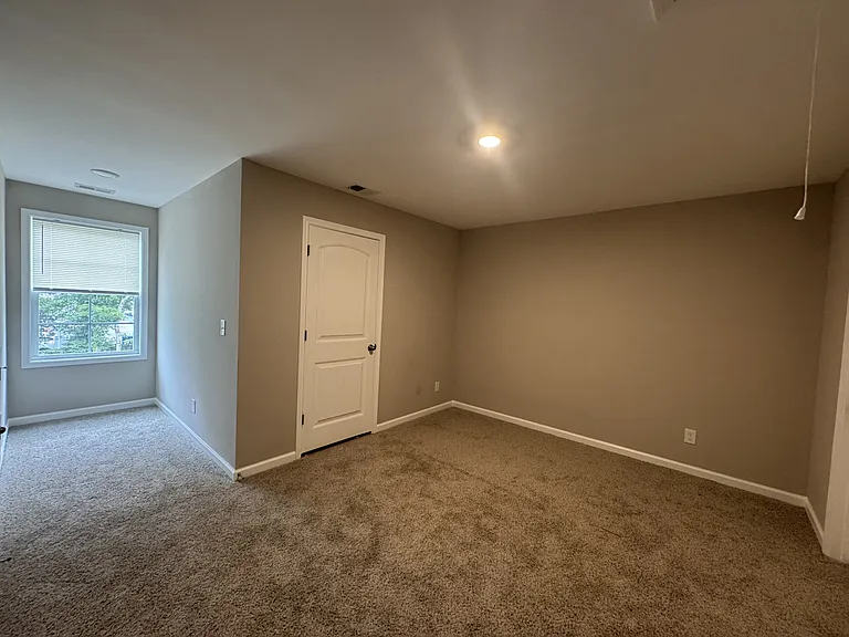 209 Mountaindale Dr — Photo 17