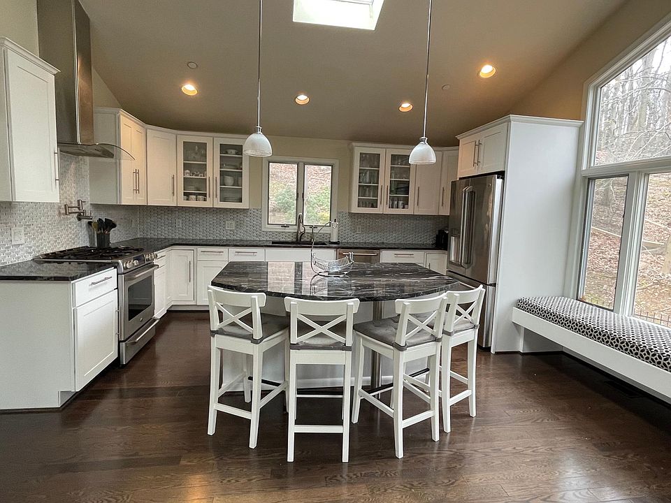 3300 Sawmill Rd Newtown Square PA Zillow