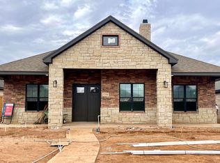 1310 Essex Ln, Wolfforth, TX 79382