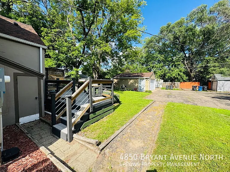 4850 Bryant Ave N — Photo 24